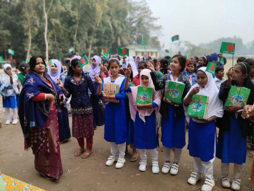 স্কুল প্রাঙ্গণের কিছু মুহূর্ত