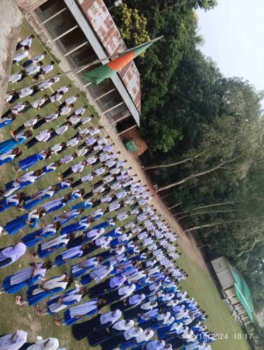 স্কুল প্রাঙ্গণের কিছু মুহূর্ত